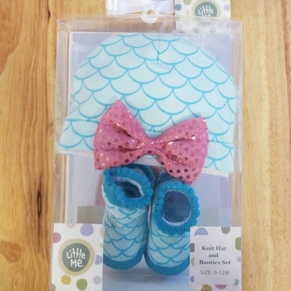 Baby Mermaid Outfit & Photo Album Baby Shower Gift - Picture 2 of 7